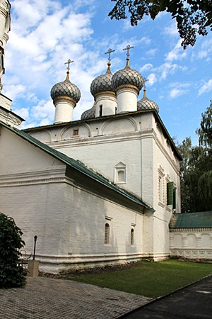 Кострома, Храм апостола Иоанна Богослова (1681 г.).