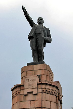 Кострома, Скульптура В. И. Ленина.