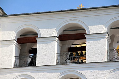 Свято-Троицкий Ипатьевский монастырь, Колокола на звоннице.