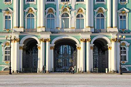 Ворота Зимнего дворца.