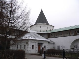  Новоспасский монастырь в Москве, иконная лавка