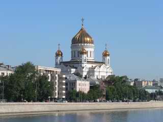 Храм Христа Спасителя. Вид с Крымской набережной