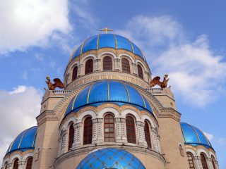 Храм Троицы Живоначальной в Орехово-Борисово