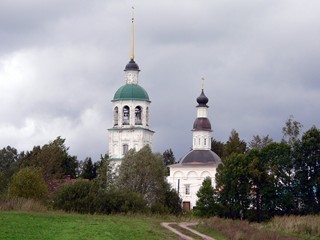 Дорога от Колочского Святого источника к Успенскому Колоцкому монастырю.
