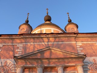 Хотьково, Покровский Хотьков женский монастырь. Купола собора Покрова Пресвятой Богородицы