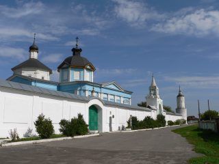 Коломна, Бобренев мужской монастырь, стены