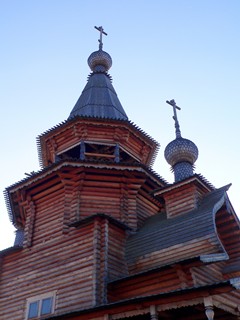 Водопад Гремячий ключ. Церковь Сергия Радонежского у деревни Взгляднево