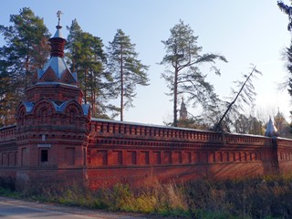 Угловая башенка Черниговско-Гефсиманского скита