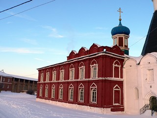 Коломна. Трапезная и богадельня Успенской церкви (1883 г.).