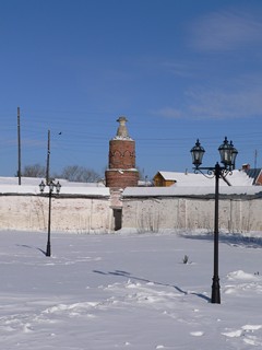 Старое Бобренево. Богородице-Рождественский Бобренев мужской монастырь. Другая угловая башенка.