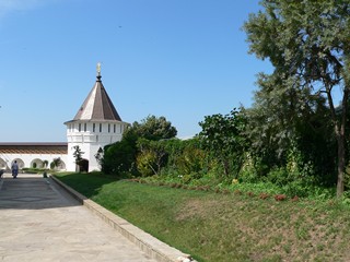 Серпухов, Высоцкий мужской монастырь. Одна из башенок Высоцкого монастыря