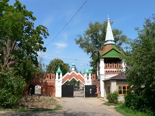 Серпухов, Владычный женский монастырь. Святые ворота.