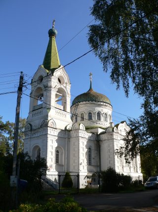 Троицкий, Троицкая церковь