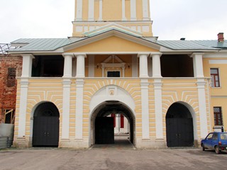 Николо-Радовицкий монастырь. Основание колокольни.