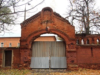 Свято-Троицкий Мариинский женский монастырь. Святые ворота.