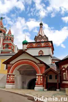 Саввино-Сторожевский монастырь. Троицкая церковь.