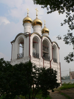Переславль-Залесский, Свято-Никольский женский монастырь. Звонница. Вид от Никольского собора