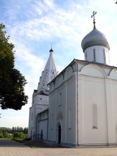 Колокольня и Троицкий собор Свято-Троицкого Данилова монастыря