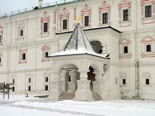 Рязань, Рязанский Кремль, Дворец Олега, резное крыльцо