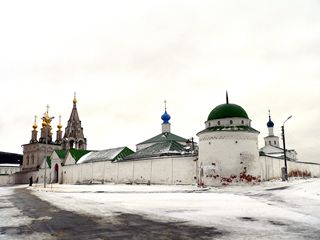 Рязань, Рязанский Кремль, Стены и башни Спасского монастыря