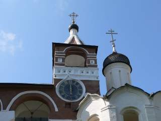 Суздаль, Спасо-Евфимиев мужской монастырь, звонница, необычные часы