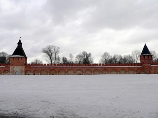 Тула, Тульский кремль, башня Ивановских ворот и угловая Никитская башня.