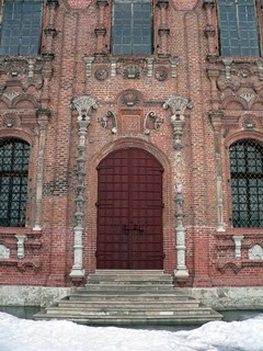 Тула, входные двери собора Успения Пресвятой Богородицы Тульского кремля.