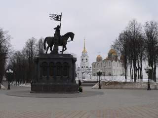 Владимир, Успенский собор, смотровая площадка, памятник