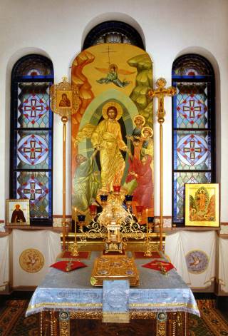 Алтарь храма в честь Иверской иконы Божией Матери