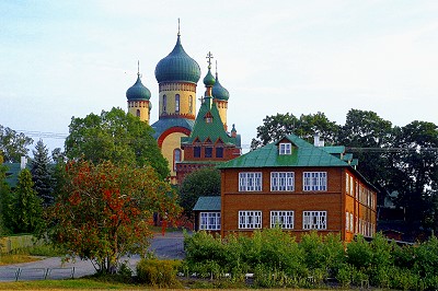 Пюхтицкий Успенский женский монастырь.