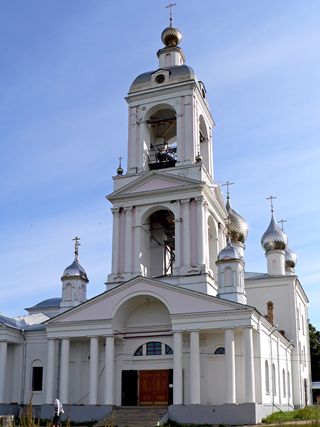Собрать пазл: Антушково, монастырь Сошествия Креста Господня